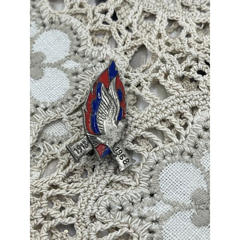 Badge 1918 1968 Pin‎